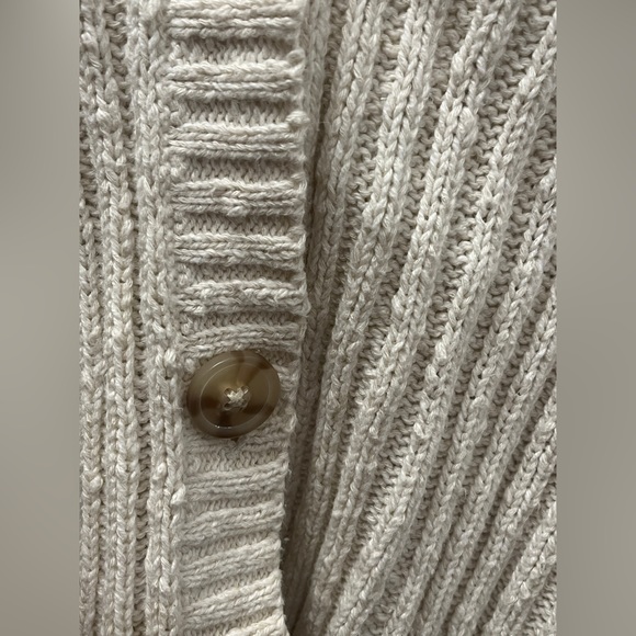 American Eagle Cardigan - Picture 3 of 6